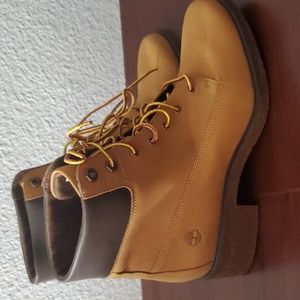 Timberland size 10 boots